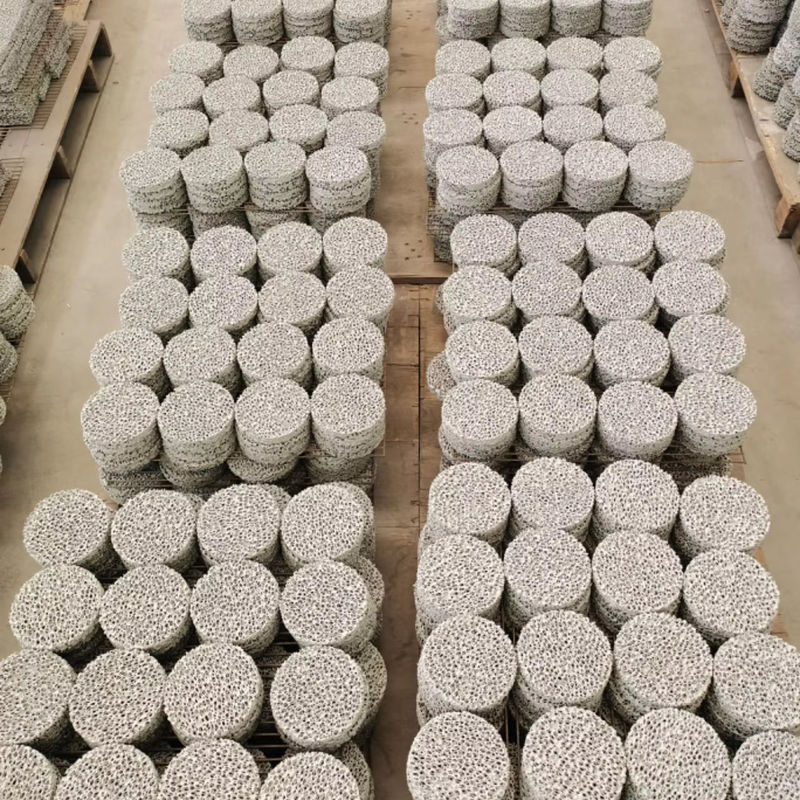 PLP keramische schuimfilter met 10 ppi tot 80 ppi poreuze schuimkeramiek met aluminiumkeramiek